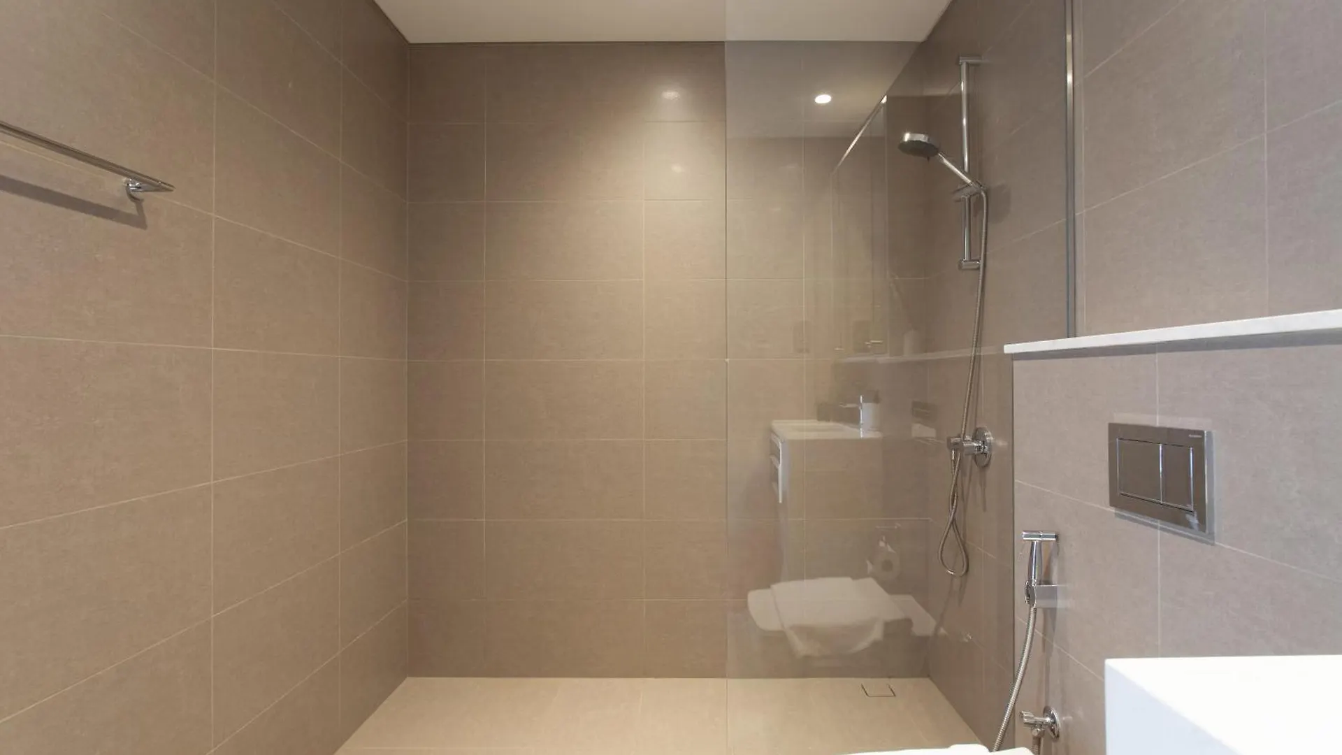 Prime Downtown Location 2Br Apt Burj Royale Dubai Apartment