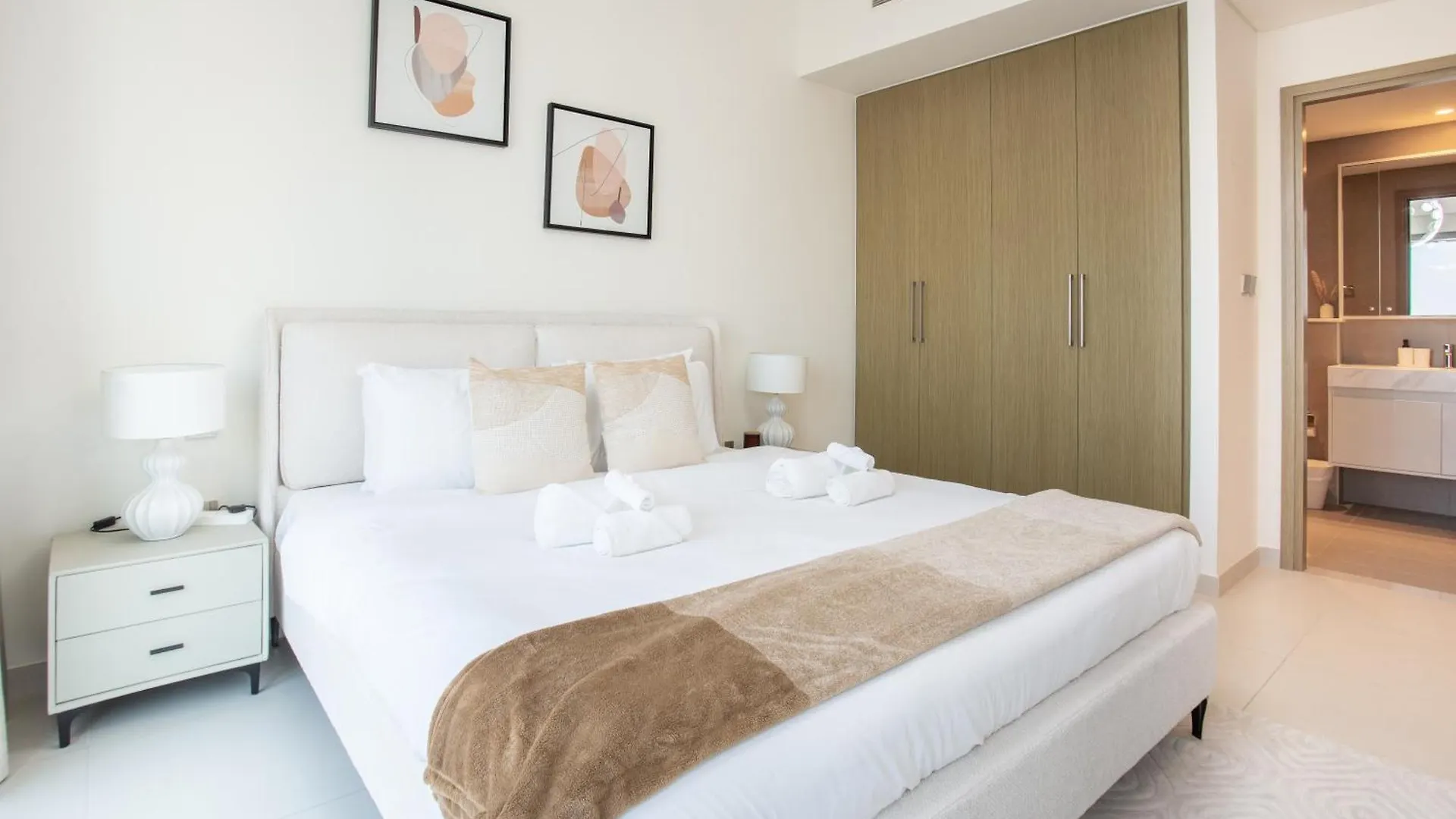 Appartamento Prime Downtown Location 2Br Apt Burj Royale Dubai Emirati Arabi Uniti